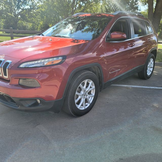 2014 Jeep Cherokee Latitude | Arlington, TX | Tray Rogers dba Southwest Collision Center 2014 Jeep Cherokee Latitude | Arlington, TX | Tray Rogers dba Southwest Collision Center