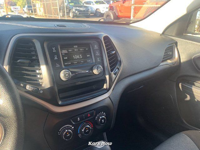 2014 Jeep Cherokee Sport