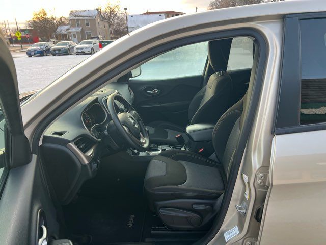 2014 Jeep Cherokee Sport | Dickinson, ND | Heiser Motors 2014 Jeep Cherokee Sport | Dickinson, ND | Heiser Motors