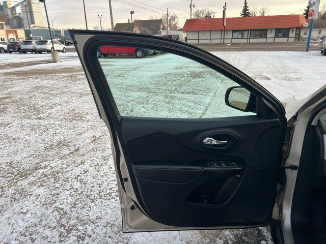 2014 Jeep Cherokee Sport | Dickinson, ND | Heiser Motors 2014 Jeep Cherokee Sport | Dickinson, ND | Heiser Motors