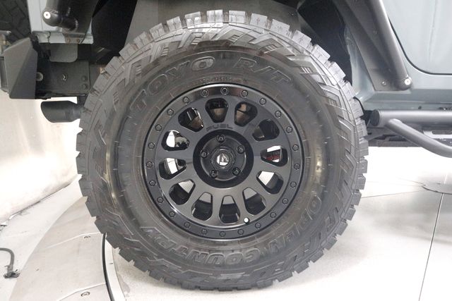 2014 Jeep Wrangler Unlimited Rubicon | Burbank, California | MDK International 2014 Jeep Wrangler Unlimited Rubicon | Burbank, California | MDK International