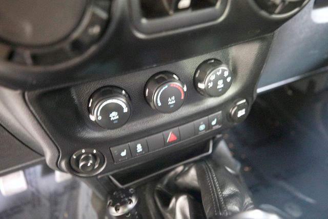 2014 Jeep Wrangler Unlimited Rubicon | Burbank, California | MDK International 2014 Jeep Wrangler Unlimited Rubicon | Burbank, California | MDK International