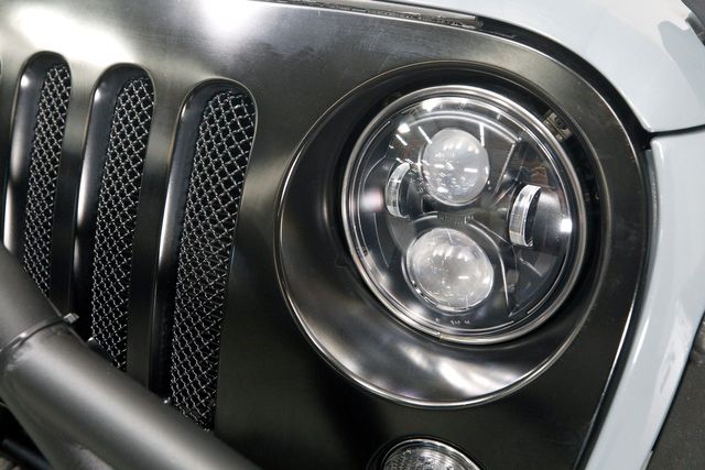 2014 Jeep Wrangler Unlimited Rubicon | Burbank, California | MDK International 2014 Jeep Wrangler Unlimited Rubicon | Burbank, California | MDK International