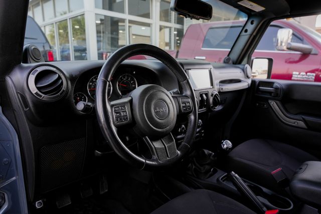 2014 Jeep Wrangler Unlimited Sport 4X4 6-SPEED W/ UPGRADES / REGULAR SERVICE | Dallas, TX | Rocky Mountain Truck Stop Dallas