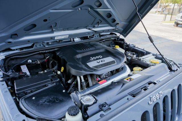 2014 Jeep Wrangler Unlimited Sport 4X4 6-SPEED W/ UPGRADES / REGULAR SERVICE | Dallas, TX | Rocky Mountain Truck Stop Dallas