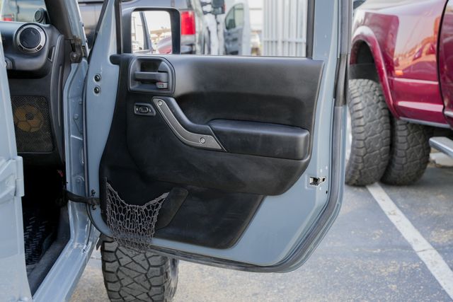 2014 Jeep Wrangler Unlimited Sport 4X4 6-SPEED W/ UPGRADES / REGULAR SERVICE | Dallas, TX | Rocky Mountain Truck Stop Dallas