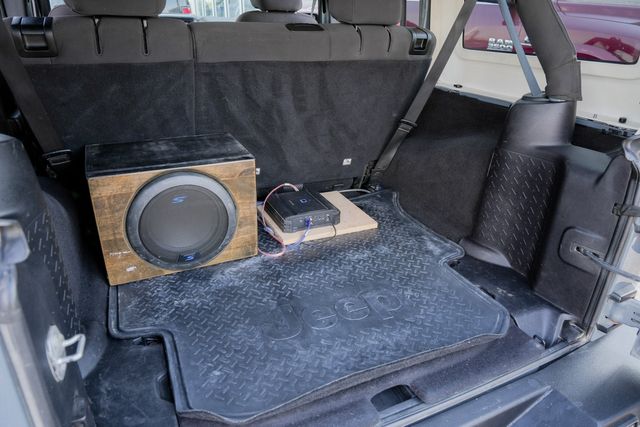 2014 Jeep Wrangler Unlimited Sport 4X4 6-SPEED W/ UPGRADES / REGULAR SERVICE | Dallas, TX | Rocky Mountain Truck Stop Dallas 2014 Jeep Wrangler Unlimited Sport 4X4 6-SPEED W/ UPGRADES / REGULAR SERVICE | Dallas, TX | Rocky Mountain Truck Stop Dallas