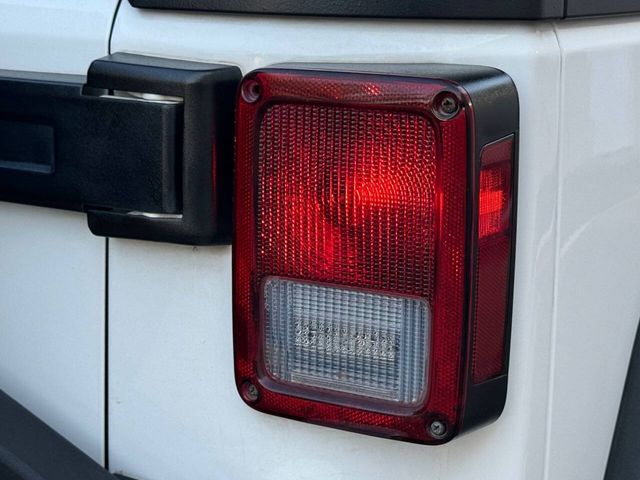 2014 Jeep Wrangler Unlimited Sport 4x4 4dr SUV | Houston, TX | Houston Auto Credit 2014 Jeep Wrangler Unlimited Sport 4x4 4dr SUV | Houston, TX | Houston Auto Credit