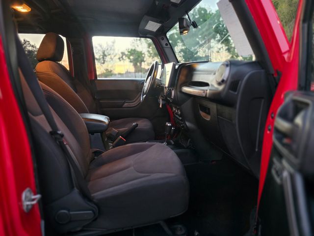 2014 Jeep Wrangler Unlimited Sport 4x4  Automatic  Clean Title | Reseda, CA | Angeles Auto Alliance