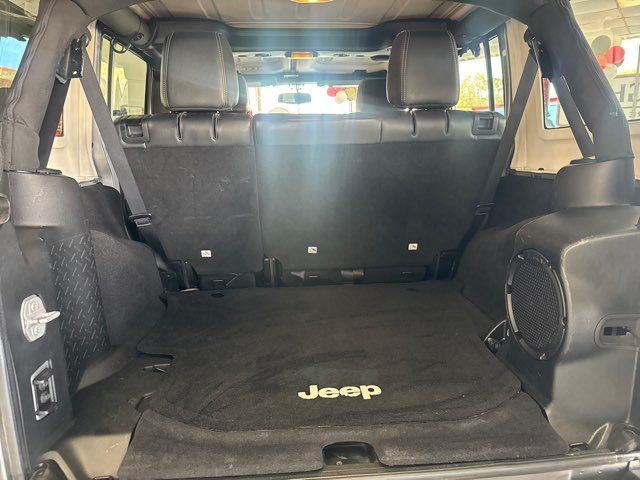 2014 Jeep Wrangler Unlimited Sahara | Rome, GA | Knight's Car Store 2014 Jeep Wrangler Unlimited Sahara | Rome, GA | Knight's Car Store