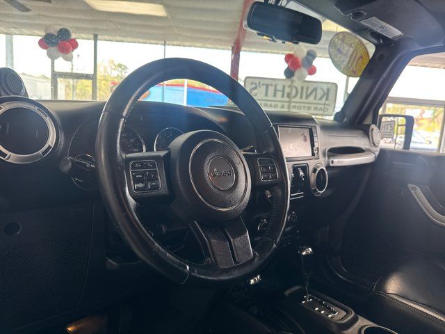 2014 Jeep Wrangler Unlimited Sahara | Rome, GA | Knight's Car Store 2014 Jeep Wrangler Unlimited Sahara | Rome, GA | Knight's Car Store