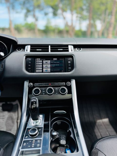 2014 Land Rover Range Rover Sport HSE | Reseda, CA | Angeles Auto Alliance