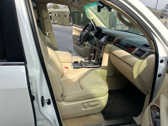 2014 Lexus LX 570 Base
