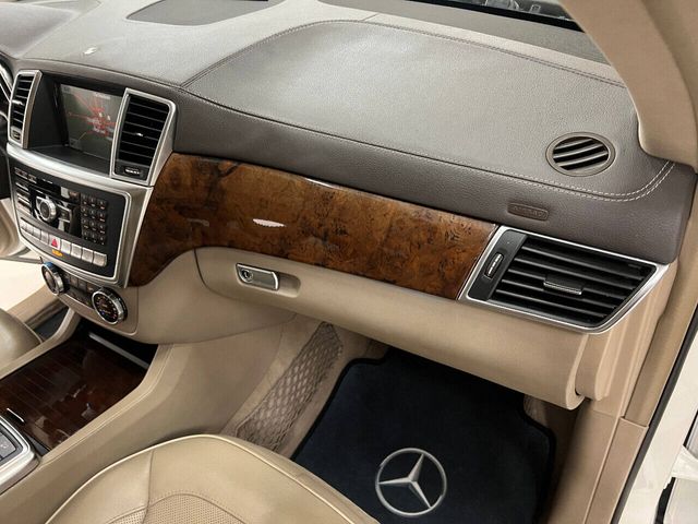 2014 Mercedes-Benz GL-Class GL 550 4MATIC | Houston, TX | Houston Auto Credit 2014 Mercedes-Benz GL-Class GL 550 4MATIC | Houston, TX | Houston Auto Credit