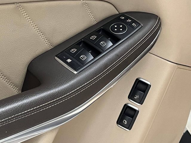 2014 Mercedes-Benz GL-Class GL 550 4MATIC | Houston, TX | Houston Auto Credit 2014 Mercedes-Benz GL-Class GL 550 4MATIC | Houston, TX | Houston Auto Credit