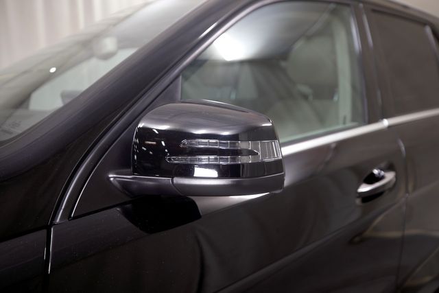 2014 Mercedes-Benz M-Class ML 350 BlueTEC | Burbank, California | MDK International 2014 Mercedes-Benz M-Class ML 350 BlueTEC | Burbank, California | MDK International