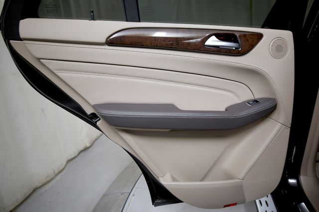 2014 Mercedes-Benz M-Class ML 350 BlueTEC | Burbank, California | MDK International 2014 Mercedes-Benz M-Class ML 350 BlueTEC | Burbank, California | MDK International