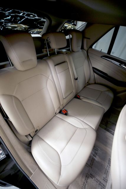 2014 Mercedes-Benz M-Class ML 350 BlueTEC | Burbank, California | MDK International 2014 Mercedes-Benz M-Class ML 350 BlueTEC | Burbank, California | MDK International