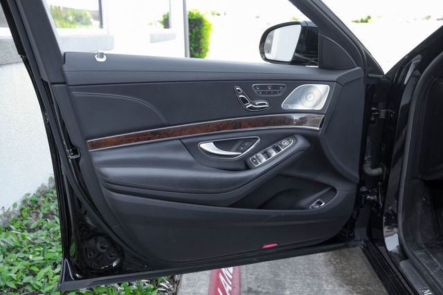 2014 Mercedes-Benz S-Class S 550 4MATIC Mem Heated/Ventilated Rear Seats Nav XM 2014 Mercedes-Benz S-Class S 550 4MATIC Mem Heated/Ventilated Rear Seats Nav XM