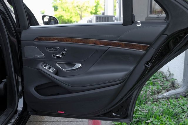 2014 Mercedes-Benz S-Class S 550 4MATIC Mem Heated/Ventilated Rear Seats Nav XM 2014 Mercedes-Benz S-Class S 550 4MATIC Mem Heated/Ventilated Rear Seats Nav XM