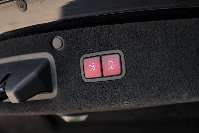 2014 Mercedes-Benz S-Class S 550 4MATIC Mem Heated/Ventilated Rear Seats Nav XM 2014 Mercedes-Benz S-Class S 550 4MATIC Mem Heated/Ventilated Rear Seats Nav XM