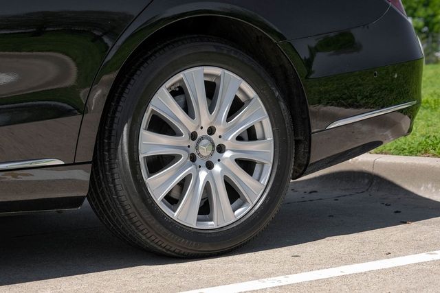 2014 Mercedes-Benz S-Class S 550 4MATIC Mem Heated/Ventilated Rear Seats Nav XM 2014 Mercedes-Benz S-Class S 550 4MATIC Mem Heated/Ventilated Rear Seats Nav XM