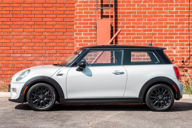 2014 Mini Hardtop Cooper | Van Nuys, CA | Stellar Auto INC. 2014 Mini Hardtop Cooper | Van Nuys, CA | Stellar Auto INC.