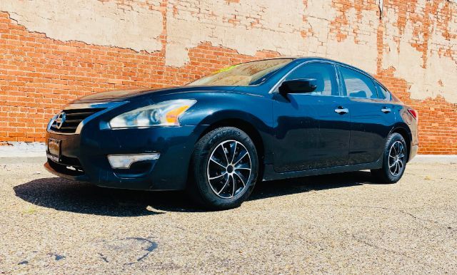 2014 Nissan Altima 2.5 S | Lubbock, TX | Chaparral Motors - Lubbock 2014 Nissan Altima 2.5 S | Lubbock, TX | Chaparral Motors - Lubbock