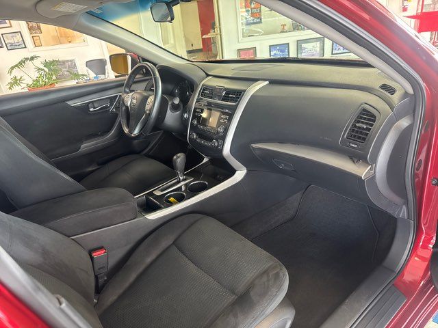 2014 Nissan Altima 2.5 SV | Rome, GA | Knight's Car Store 2014 Nissan Altima 2.5 SV | Rome, GA | Knight's Car Store