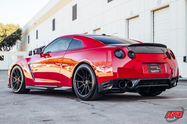 2014 Nissan GT-R Premium 2014 Nissan GT-R Premium