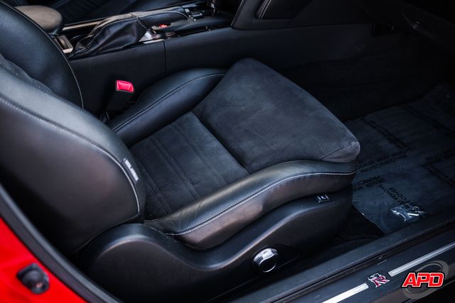 2014 Nissan GT-R Premium