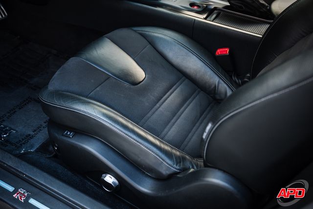 2014 Nissan GT-R Premium 2014 Nissan GT-R Premium