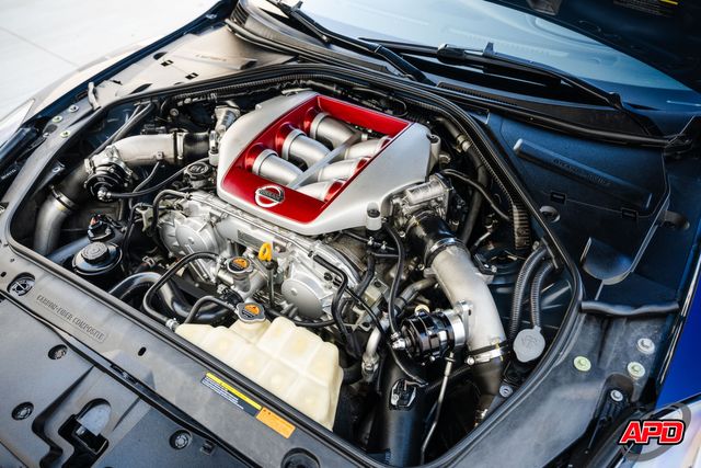 2014 Nissan GT-R Premium 2014 Nissan GT-R Premium