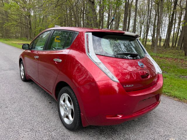 2014 Nissan LEAF SV