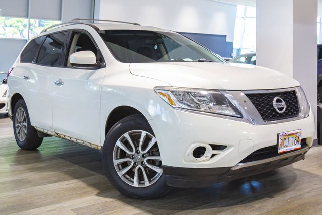 2014 Nissan Pathfinder 3rd row SV | Honolulu, HI | Autosource Hawaii 