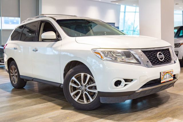 2014 Nissan Pathfinder 3rd row SV | Honolulu, HI | Autosource Hawaii 