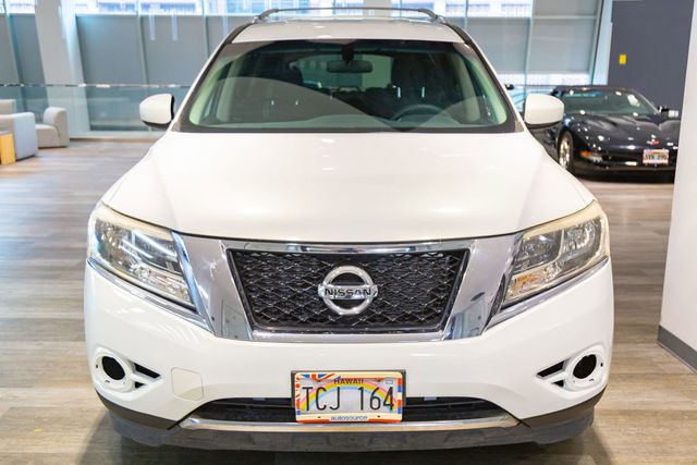 2014 Nissan Pathfinder 3rd row SV