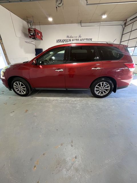 2014 Nissan Pathfinder S | Annapolis, MD | Annapolis Public Auto Auction
