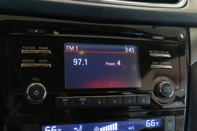 2014 Nissan Rogue  SV