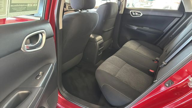 2014 Nissan Sentra SV Sedan 4D | Rome, GA | Knight's Car Store 2014 Nissan Sentra SV Sedan 4D | Rome, GA | Knight's Car Store