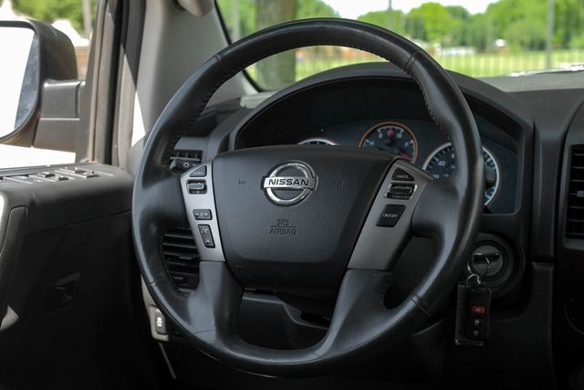 2014 Nissan Titan SV CREW CAB ALLOY WHEELS RUNNING BOARDS TOW PACKAG 2014 Nissan Titan SV CREW CAB ALLOY WHEELS RUNNING BOARDS TOW PACKAG