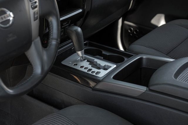 2014 Nissan Titan SV CREW CAB ALLOY WHEELS RUNNING BOARDS TOW PACKAG 2014 Nissan Titan SV CREW CAB ALLOY WHEELS RUNNING BOARDS TOW PACKAG