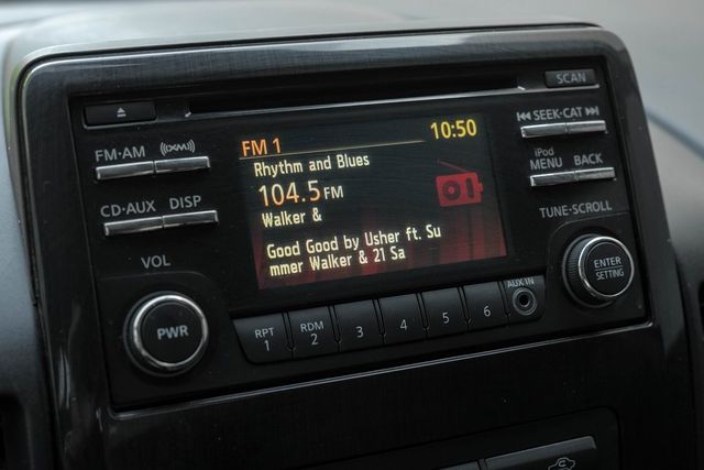 2014 Nissan Titan SV CREW CAB ALLOY WHEELS RUNNING BOARDS TOW PACKAG 2014 Nissan Titan SV CREW CAB ALLOY WHEELS RUNNING BOARDS TOW PACKAG