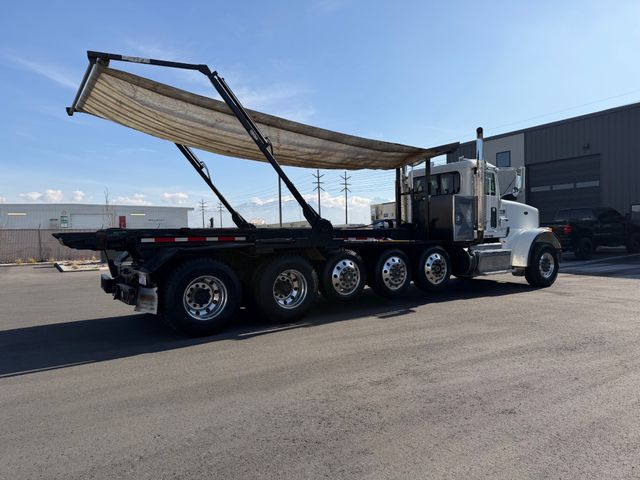 2014 Peterbilt 367 Roll Off Truck