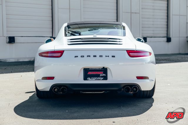 2014 Porsche 911 Carrera