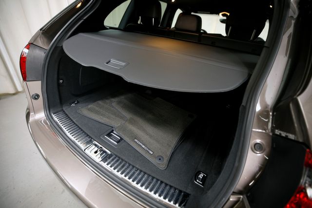 2014 Porsche Cayenne Diesel | Burbank, California | MDK International 2014 Porsche Cayenne Diesel | Burbank, California | MDK International