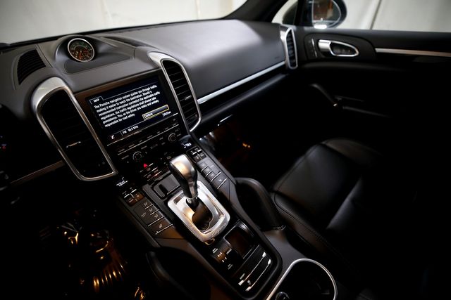 2014 Porsche Cayenne Diesel | Burbank, California | MDK International 2014 Porsche Cayenne Diesel | Burbank, California | MDK International