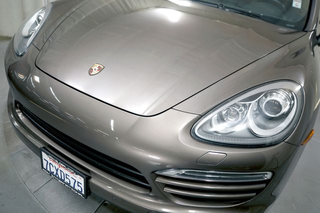 2014 Porsche Cayenne Diesel | Burbank, California | MDK International 2014 Porsche Cayenne Diesel | Burbank, California | MDK International