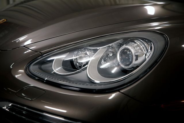 2014 Porsche Cayenne Diesel | Burbank, California | MDK International 2014 Porsche Cayenne Diesel | Burbank, California | MDK International