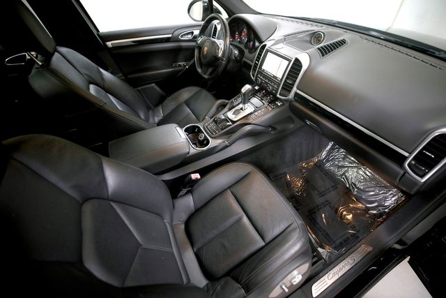 2014 Porsche Cayenne S | Burbank, California | MDK International 2014 Porsche Cayenne S | Burbank, California | MDK International